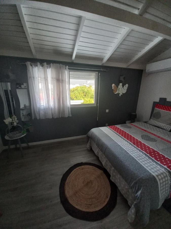 Hotel Lauraym à Baie-Mahault Extérieur photo